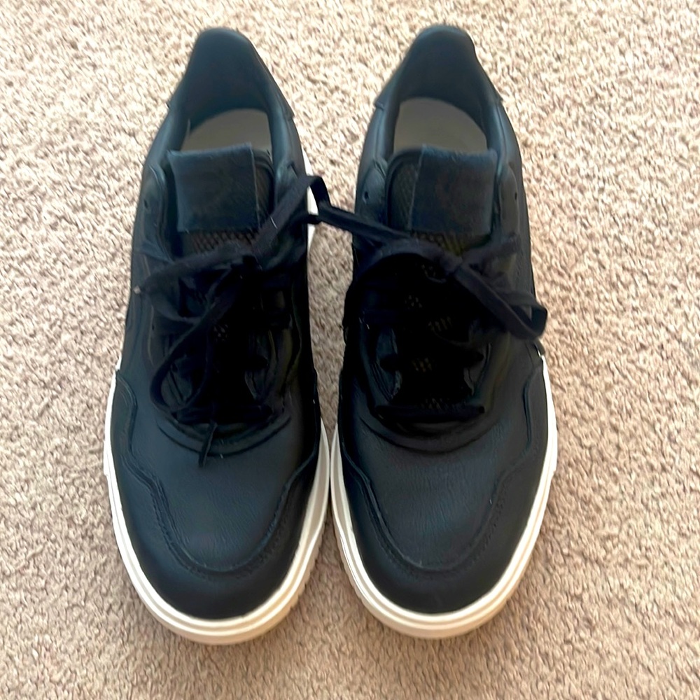 Adidas all black leather sneakers. Men’s size 8.